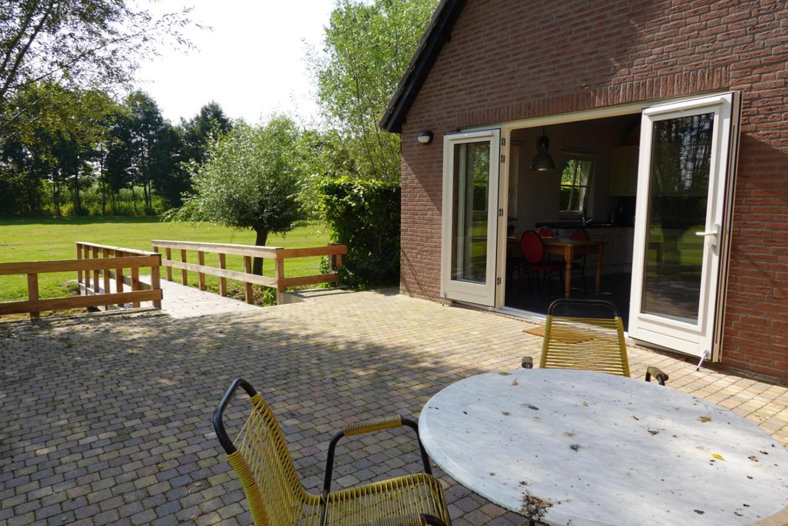 Vila De Knotwilg Loon op Zand Exteriér fotografie