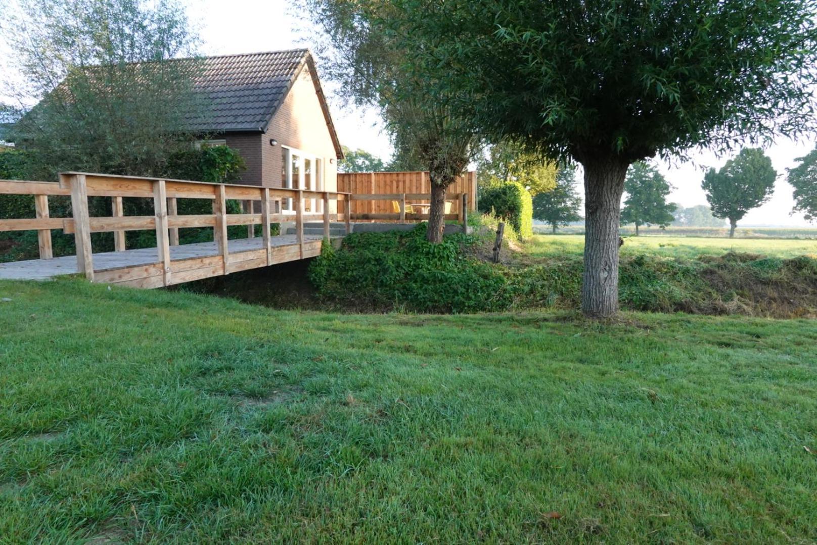 Vila De Knotwilg Loon op Zand Exteriér fotografie